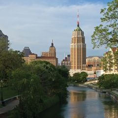 Amplify Your Impact: Coaching Collaborative Teams in PLCs at Work&reg; Workshop